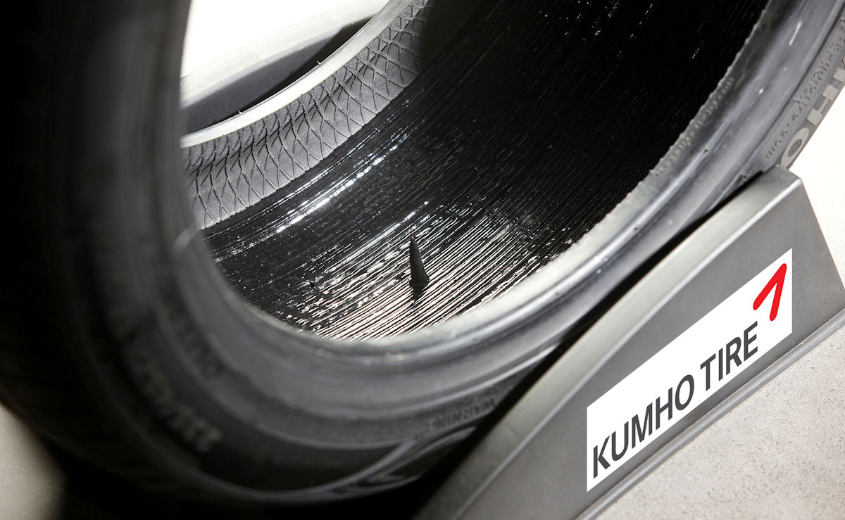 Kumho Reifen und Tyre in Essen Technologien neue zeigt