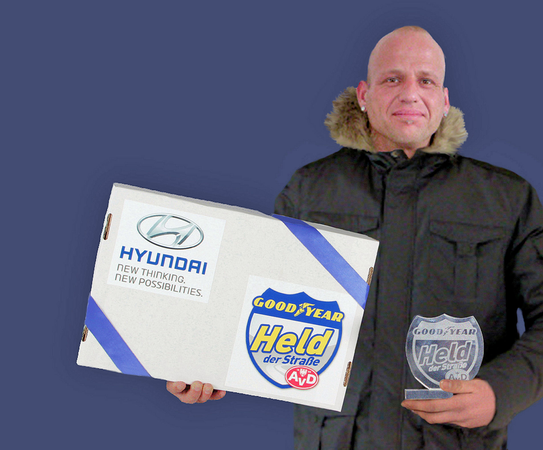 B5 Held mit Paket u Pokal neutral tb