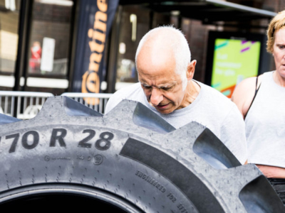 Conti hat dem Händler New Bridgegate Tyres die Reifen für den Wettbewerb zur Verfügung gestellt, dessen Erlös einem guten Zweck zugutekommen soll (Bild: Continental)