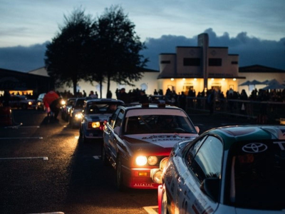 Im Rahmen des diesjährigen Goodwood Members‘ Meeting hat Cooper Rallyefahrzeuge aus den 1980er-Jahren zweimal auf die Strecke vor Ort geschickt für den sogenannten „Goodwood Rally Sprint“ (Bild: Cooper Tire)