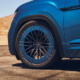 Bei seinem Atlas Cross Sport GT Concept genannten Einzelstück setzt VW of America als Bereifung auf Yokohamas „Advan Sport V105“ in 285/35 ZR22 106Y (Bild: Volkswagen of America)