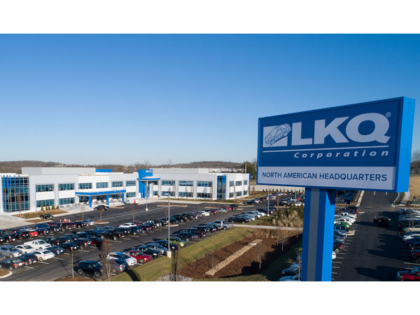 Zur LKQ-Gruppe – im Bild die Zentrale in Nordamerika – mit ihrer 26.000 Mitarbeiter zählenden und über ein Netz von über 1.000 Niederlassungen verfügenden europäischen Tochtergesellschaft gehören unter anderem Euro Car Parts, LKQ Fource, die RHIAG Group, Elit, Auto Kelly, die Stahlgruber Group sowie der Recyclingspezialist Atracco (Bild: LKQ)