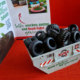 Bei der Reifenmesse in Köln will Kurz Karkassenhandel am eigenen Stand einen mit Spielzeugaltreifen gefüllten Playmobil-Container aufstellen, wobei Besucher dann erraten sollen, wie viele es sind (Bild: Kurz Karkassenhandel)