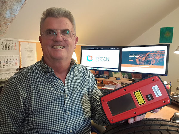 Mit dem Handscanner „Groove Glove“ biete man – sagt Thomas Zink als TScan-Vertriebsdirektor für die DACH-Region – „Werkstätten ein hervorragendes Produkt an, um zusätzlichen Umsatz generieren zu können“ (Bild: TScan)