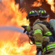 Medienberichten zufolge waren rund 190 Einsatzkräfte vor Ort, um den Großbrand eines Reifenlagers in Berßel zu löschen (Symbolbild: Pexels/Pixabay)
