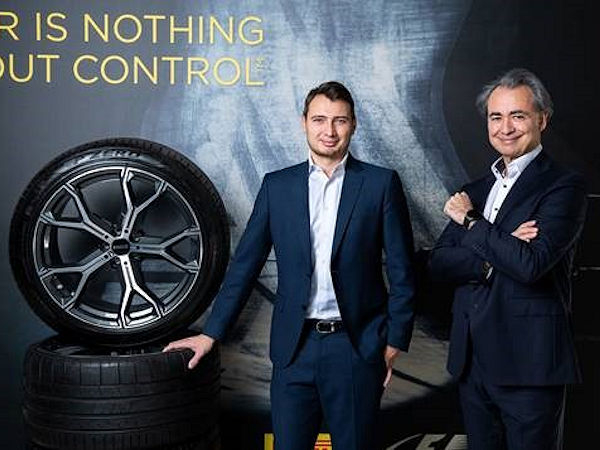 Als Commercial Director Swiss Market berichtet Iginio Cangero (rechts) an den neuen Managing Director bei Pirelli Tyre (Suisse) Luca Tedeschi, der schon seit 2009 in Diensten des Reifenherstellers steht und seither diverse verantwortungsvolle Positionen im Konzern innehatte (Bild: Pirelli)