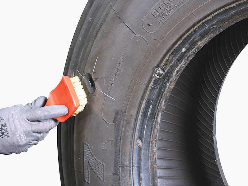 Auch Seitenwände von Lkw-Reifen sind oftmals „fachgerecht reparierbar“ 