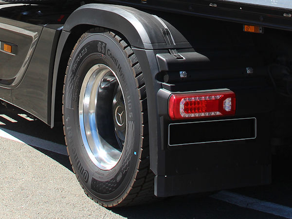 Die EMK-Förderung umfasst offensichtlich zwar auch Reifen, aber nur dann, wenn sie „im Rahmen der Bestellung des Neufahrzeuges bestellt werden“ und damit über OEMs und nicht über den Handel bezogen/beschafft werden (Bild: NRZ/Christian Marx)