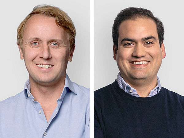 Mit Just Beyer (links) und Sebastian Bourmer in der Geschäftsführung will der Kfzteile24 seinen „langfristigen Erfolg als führende digitale Plattform im Automotive Aftermarket maßgeblich treiben“ (Bild: Kfzteile24)