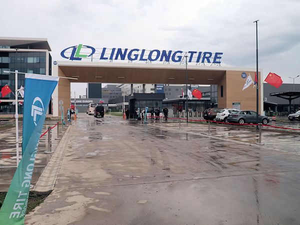 Rund um das Anfang 2023 offiziell eingeweihte Reifenwerk des chinesischen Herstellers Shandong Linglong Tire ist in Berichten verschiedener Medien – wie aktuell beispielsweise dem Managermagazin – immer wieder die Rede von etwaigen Menschenrechtsverletzungen rund um dessen Bau (Bild: NRZ/Arno Borchers)