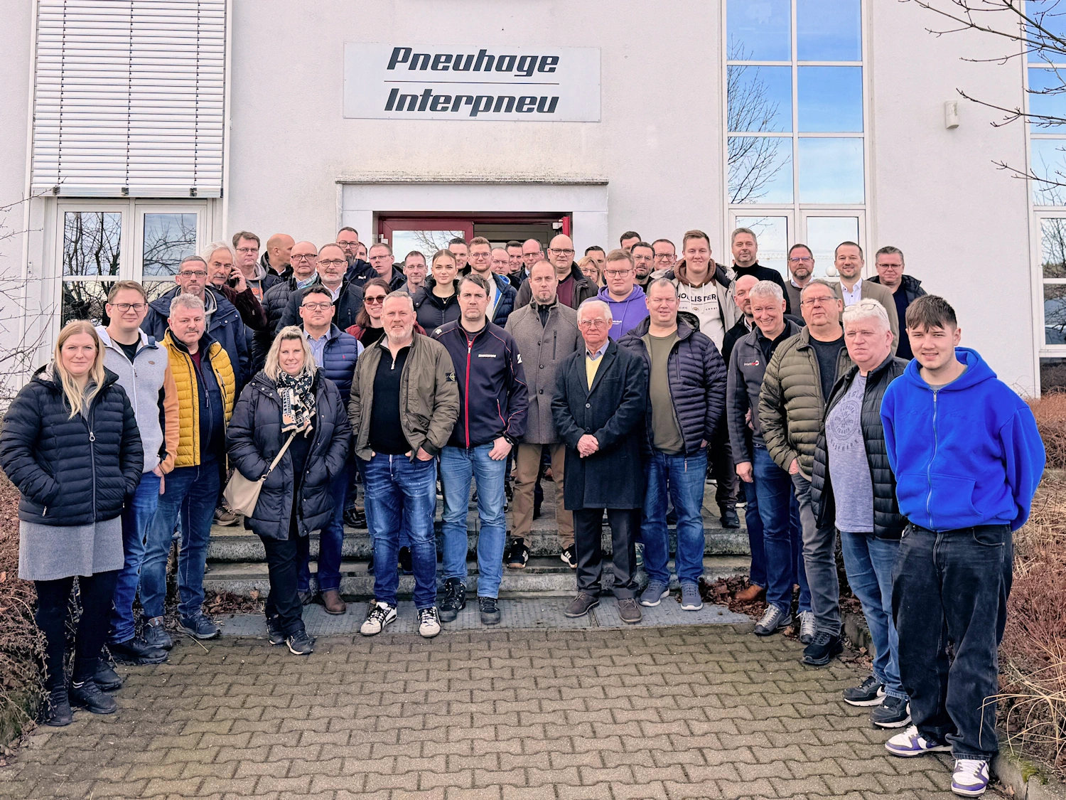 Rund 40 Nfz Partner des FIrst Stop Partnerkonzeptes kommen bei Interpneu in Hainichen zur Tagung zusammen