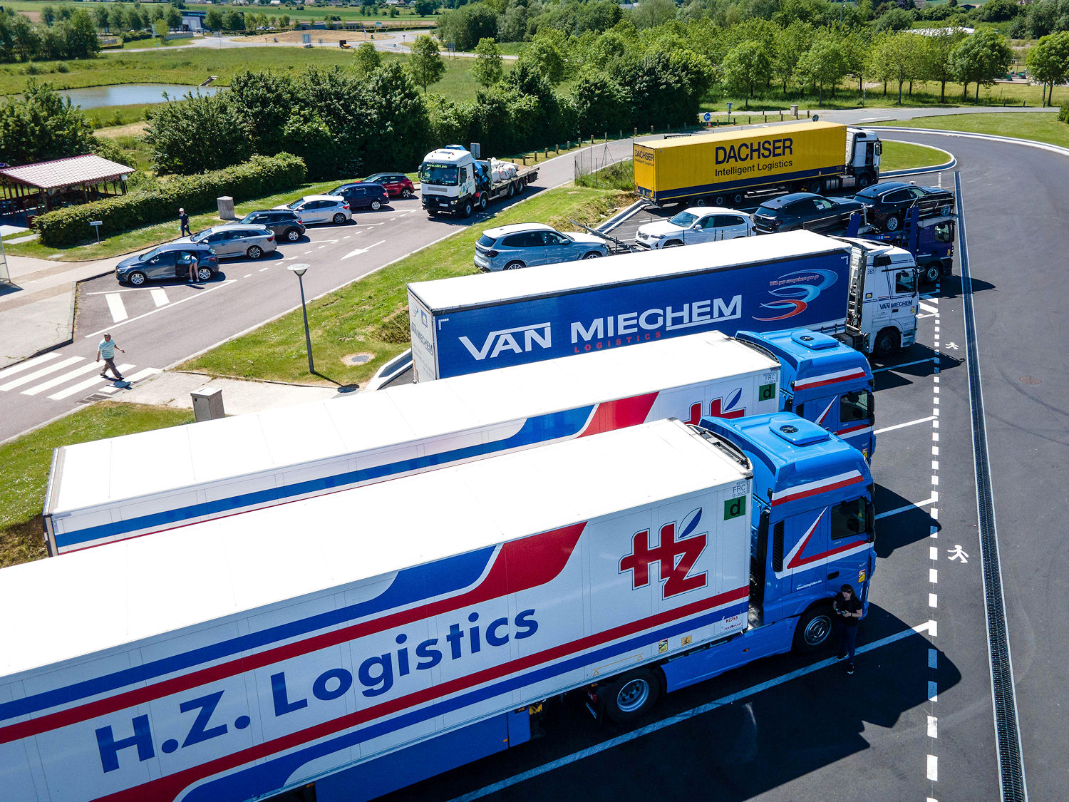 Das von De-minimis in „Umweltschutz und Sicherheit“ umbenannte Förderprogramm stößt augenscheinlich weiterhin auf großes Interesse, wobei das verantwortliche BALM mit der Bearbeitung gestellter Förderanträge bereits begonnen hat, um erste Zuwendungsbescheide zu „erlassen und [zu] versenden, sobald die haushalterischen Voraussetzungen vorliegen“ (Bild: Pexels/Lidia Volovaci)