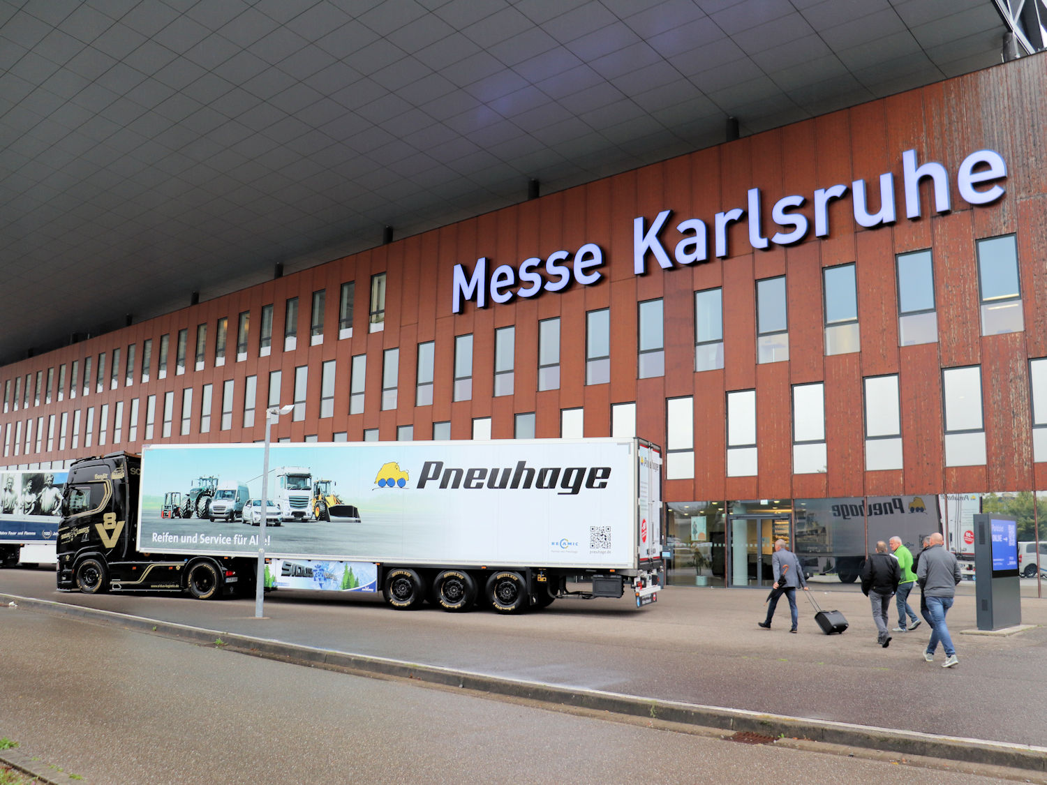 Die Veranstalter der NUFAM erwarten für die Messe im September 2027 mehr als 430 Aussteller; obwohl die Akquise eben erst begonnen hat, meldet die Messe Karlsruhe bereits „einen hervorragenden Anmeldestand“ (Bild: NRZ/Arno Borchers)